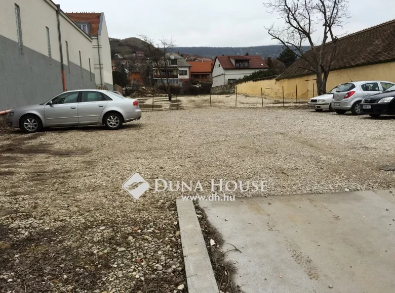 Land 1 474 m² Budaoers, Hungary