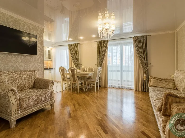 Appartement 4 chambres 106 m² Kopishche, Bélarus