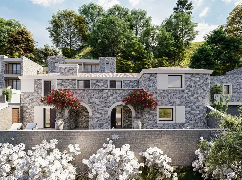 4 bedroom house 347 m² Igalo, Montenegro