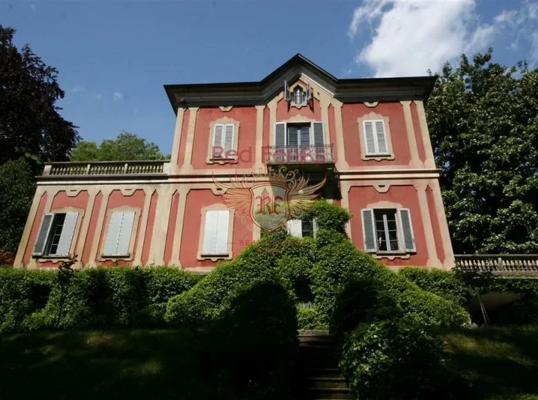 Villa de 6 habitaciones 700 m² Leggiuno, Italia