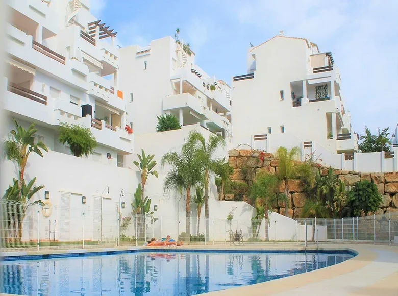 2 bedroom apartment 110 m² Estepona, Spain