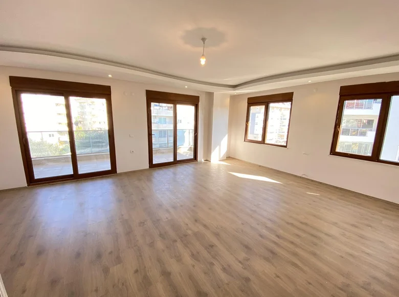 Bliźniak 5 pokojów 230 m² Alanya, Turcja