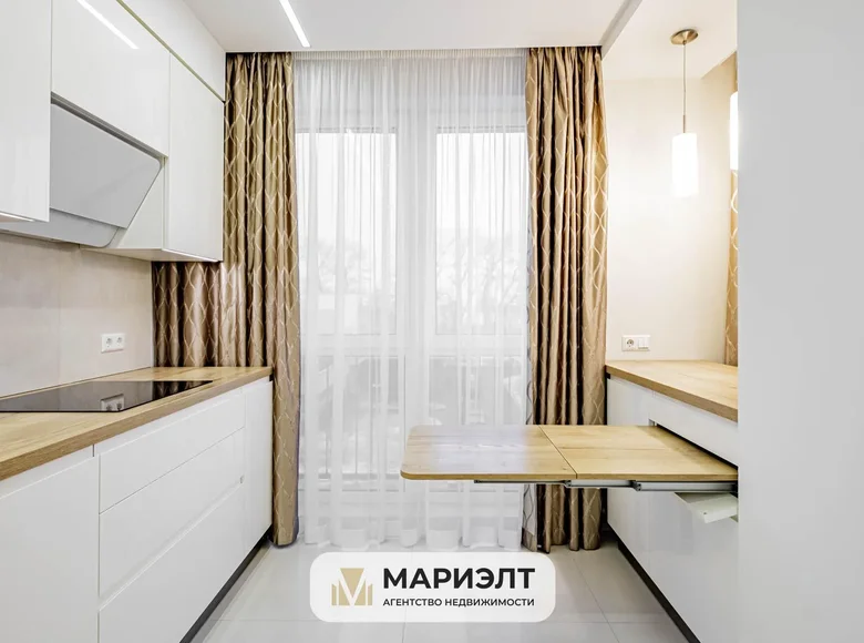 Mieszkanie 3 pokoi 85 m² Mińsk, Białoruś