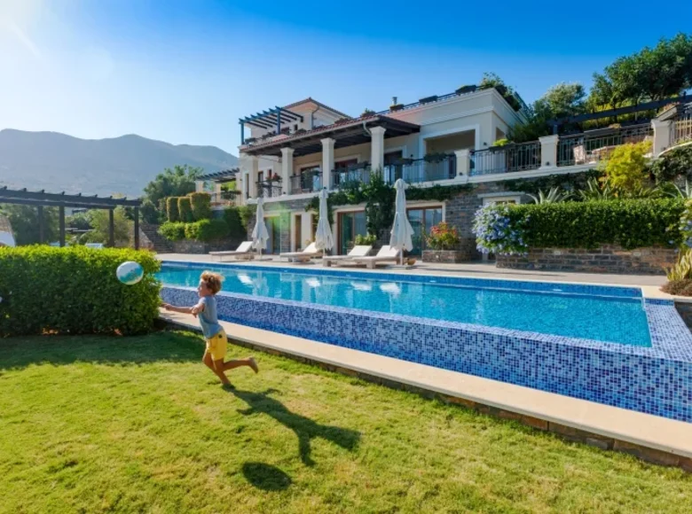 6 bedroom villa 597 m² District of Agios Nikolaos, Greece