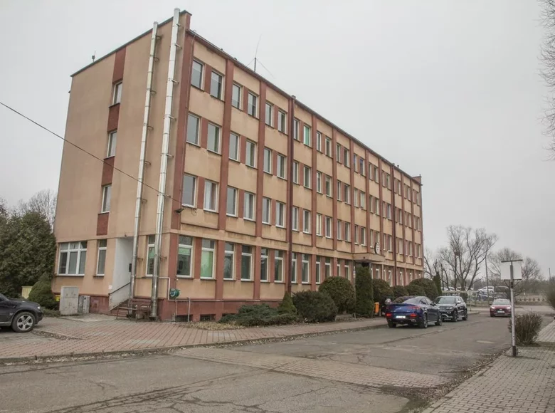 Wohnung 1 800 m² Gnesen, Polen