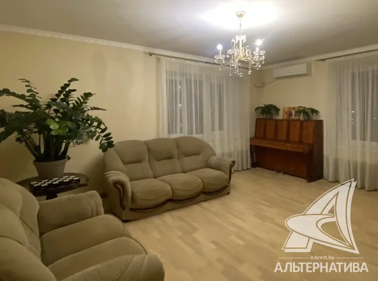 Квартира 3 комнаты 81 м² Брест, Беларусь