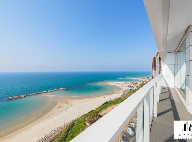 Mieszkanie 4 pokoi 168 m² Netanya, Izrael