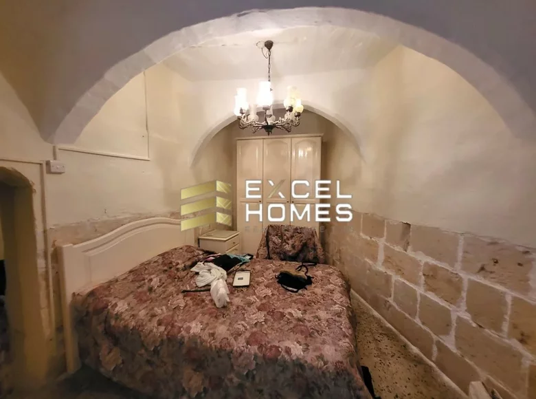 Maison 2 chambres  Qormi, Malte