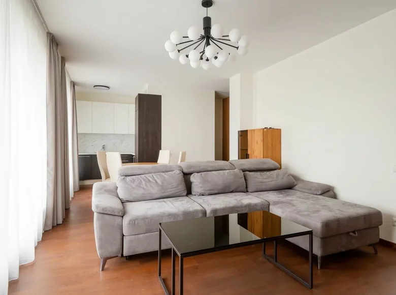 Mieszkanie 3 pokoi 95 m² Ryga, Łotwa