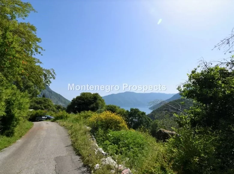 Land 1 633 m² Bijela, Montenegro
