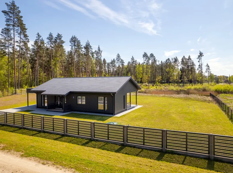 Haus 4 zimmer 216 m² Sebruciems, Lettland