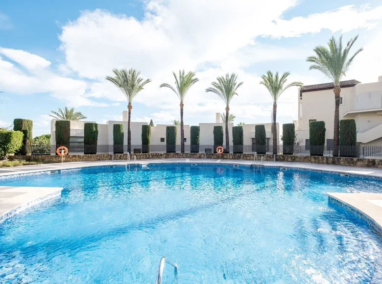 Mieszkanie 1 pokój 168 m² Marbella, Hiszpania
