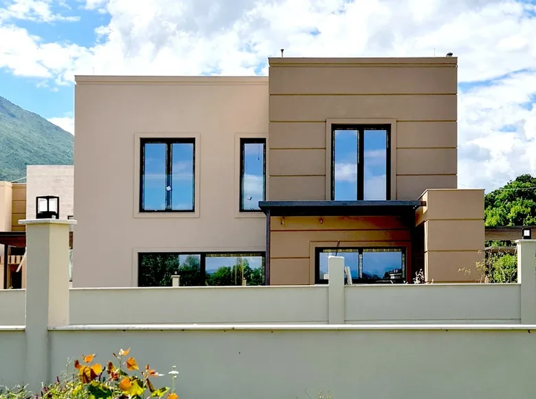 4-Schlafzimmer-Villa 200 m² Gemeinde Danilovgrad, Montenegro