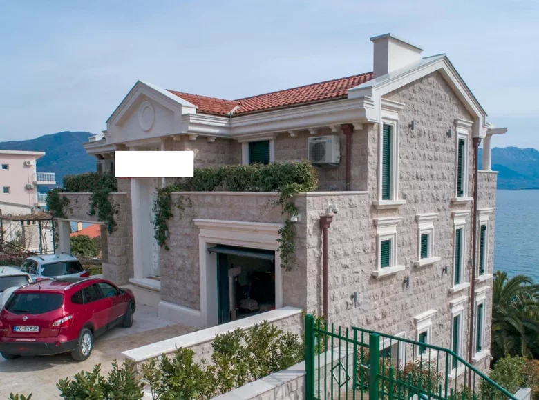 4-Schlafzimmer-Villa 550 m² Herceg Novi, Montenegro