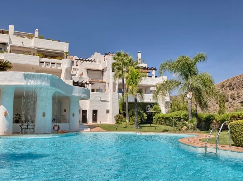 3 bedroom apartment 196 m² Benahavis, Spain