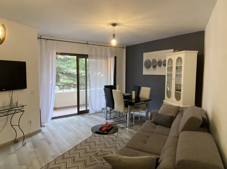 Apartamento 1 habitacion 63 m² Estepona, Španjolska