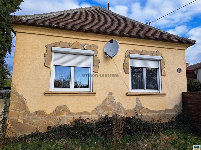 6 room house 150 m² Sorokpolany, Hungary