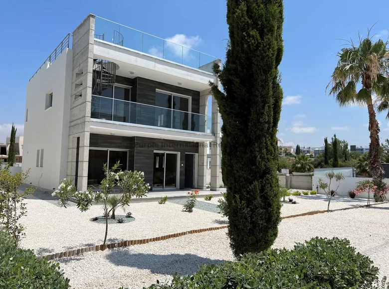 Villa de tres dormitorios 175 m² Empa, Chipre