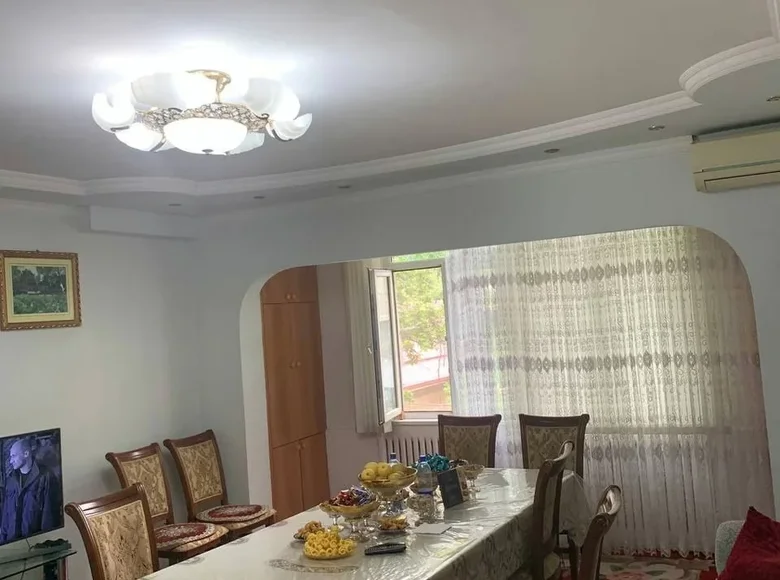 Kvartira 4 xonalar 94 m² Toshkentda