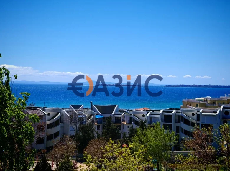 2 bedroom apartment 95 m² Sveti Vlas, Bulgaria