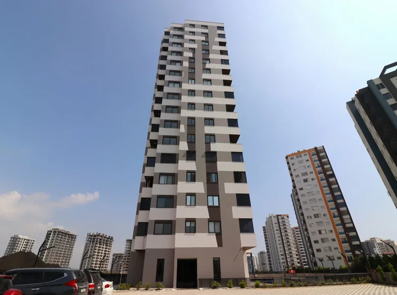 Mieszkanie 3 pokoi 135 m² Mersin, Turcja