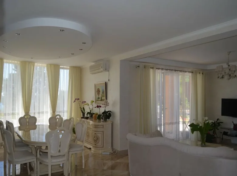 Wohnung 8 Schlafzimmer 420 m² Gemeinde Kolašin, Montenegro