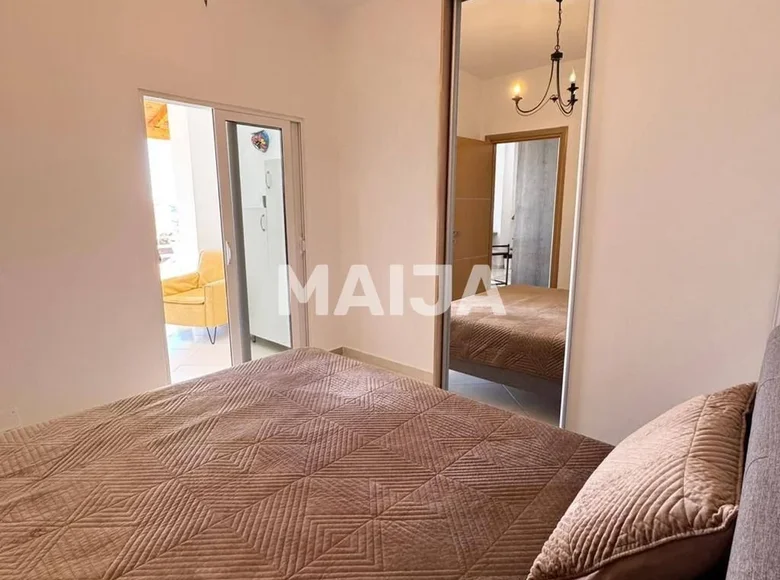 2 bedroom apartment 165 m² Gjashte, Albania