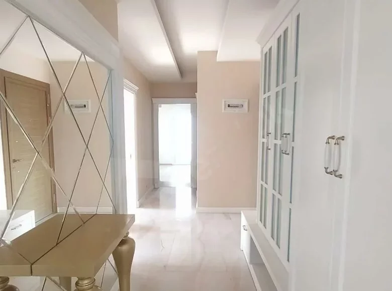 Wohnung 4 Zimmer 180 m² Mersin, Türkei