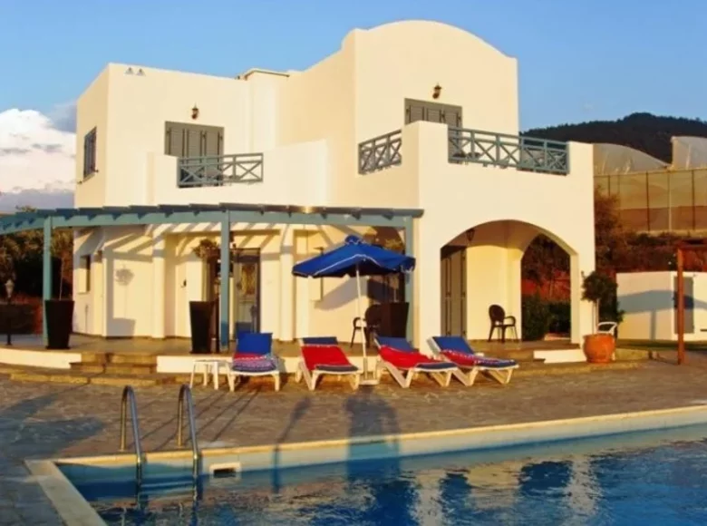 Villa de 5 habitaciones 178 m² Yialia, Chipre