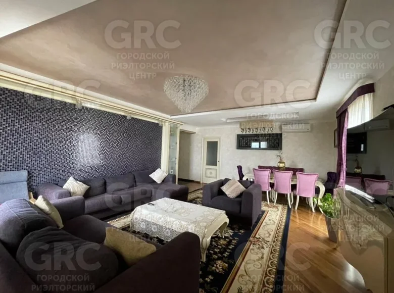 3 room apartment 140 m² Sochi, Russia