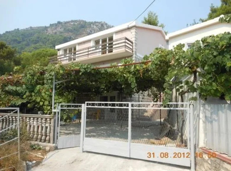 Haus 7 Schlafzimmer  Budva, Montenegro