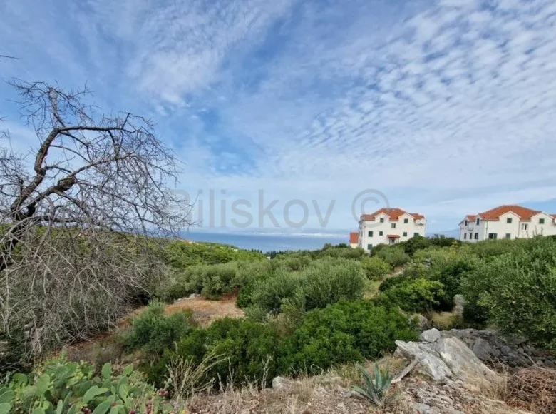 Land 3 146 m² Supetar, Croatia