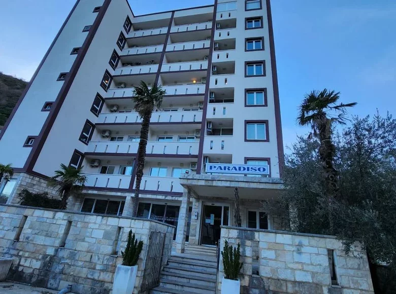 Mieszkanie 2 pokoi 49 m² Budva, Czarnogóra