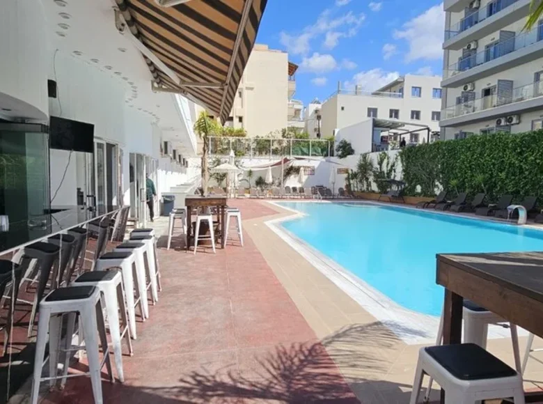 Hotel 5 200 m² in Municipality of Chersonissos, Greece