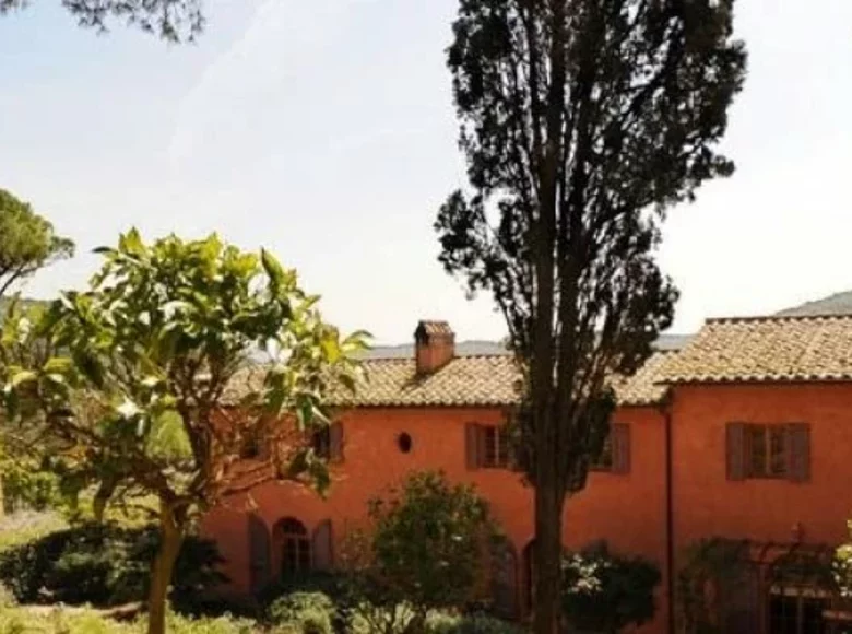 Casa 1 500 m² Grosseto, Italia