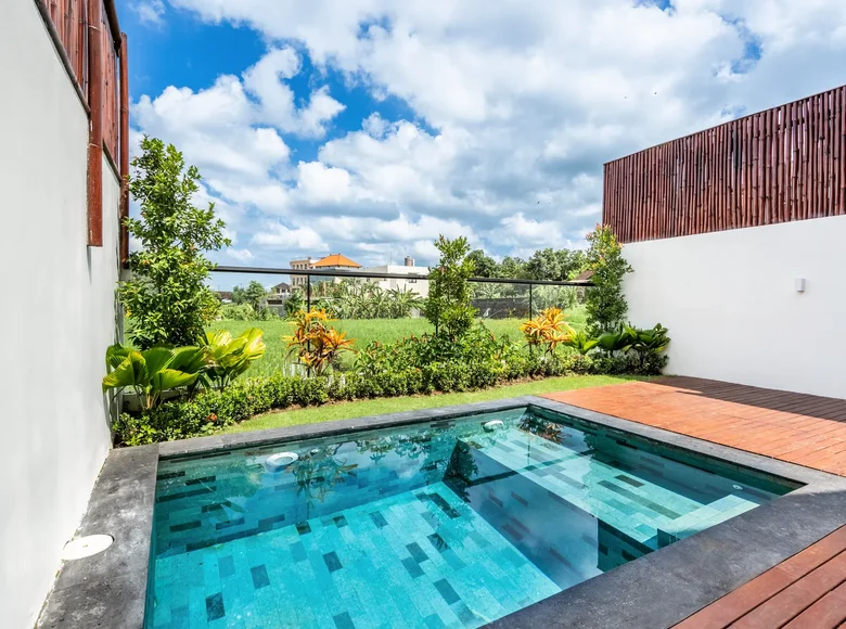 Six Stars Таунхаус with Private Pools in Canggu