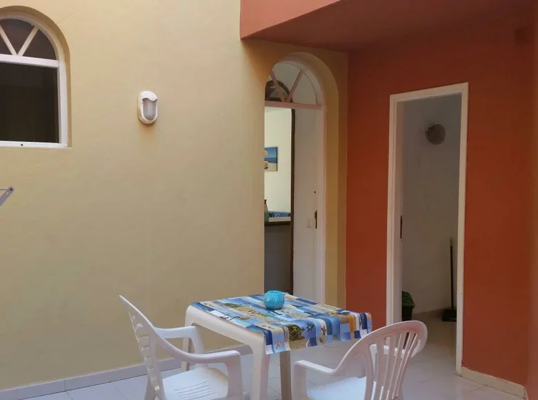 1 bedroom apartment 75 m² Adeje, Spain