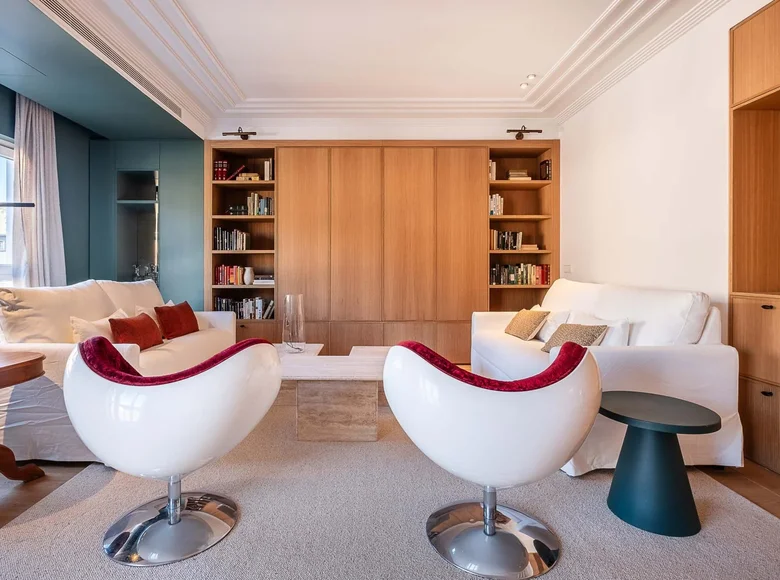 Mieszkanie 3 pokoi 177 m² Katalonia, Hiszpania