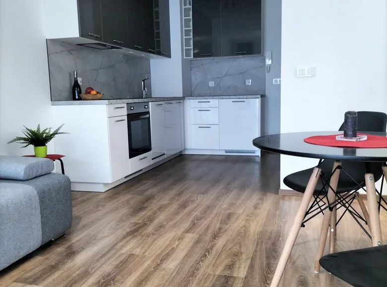 Mieszkanie 2 pokoi 35 m² w Wrocław, Polska