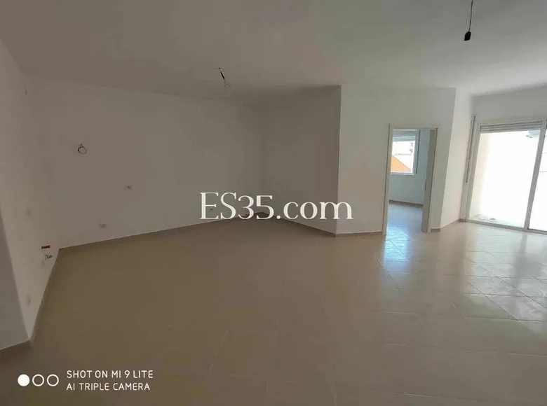 Квартира 2 комнаты 86 м² Дуррес, Албания