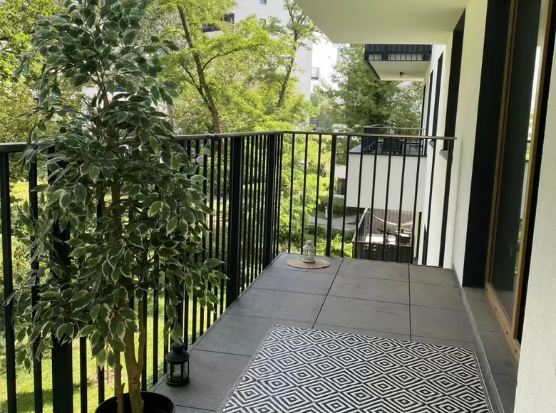 Wohnung 2 zimmer 42 m² in Warschau, Polen