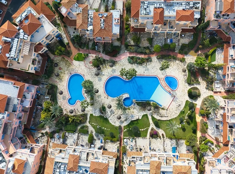 Mieszkanie 3 pokoi 110 m² Pafos, Cypr