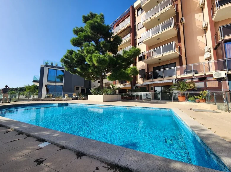 1 bedroom apartment 78 m² Budva, Montenegro