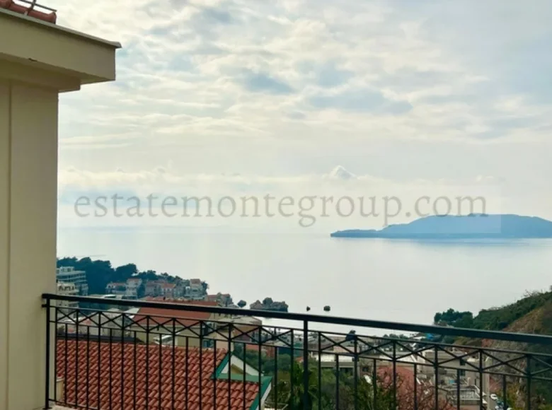 2 bedroom apartment 120 m² Przno, Montenegro