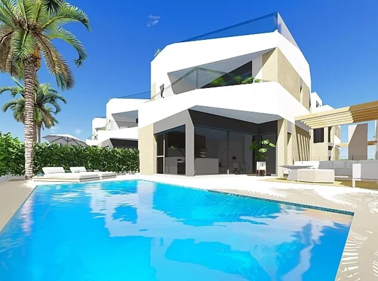 Villa de tres dormitorios 158 m² Torrevieja, Španjolska