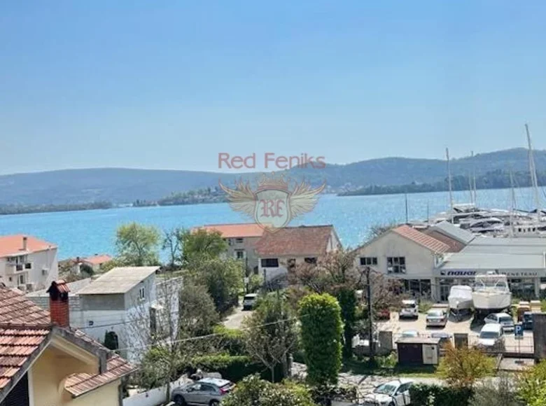 Mieszkanie 3 pokoi 106 m² Tivat, Czarnogóra