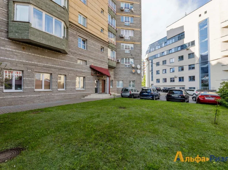 Oficina 115 m² en Minsk, Belarús