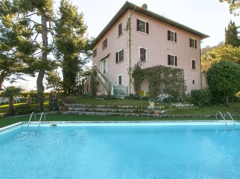 8 bedroom House 650 m² Ascoli Piceno, Italy