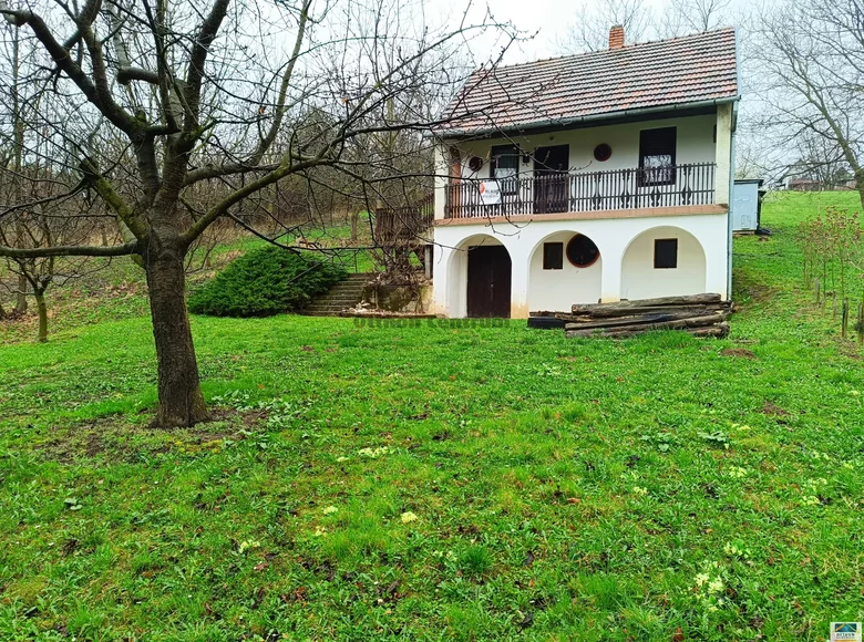 House 63 m² Eszteregnye, Hungary