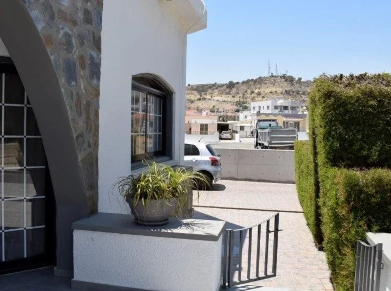 Casa 4 habitaciones 320 m² Oroklini, Chipre